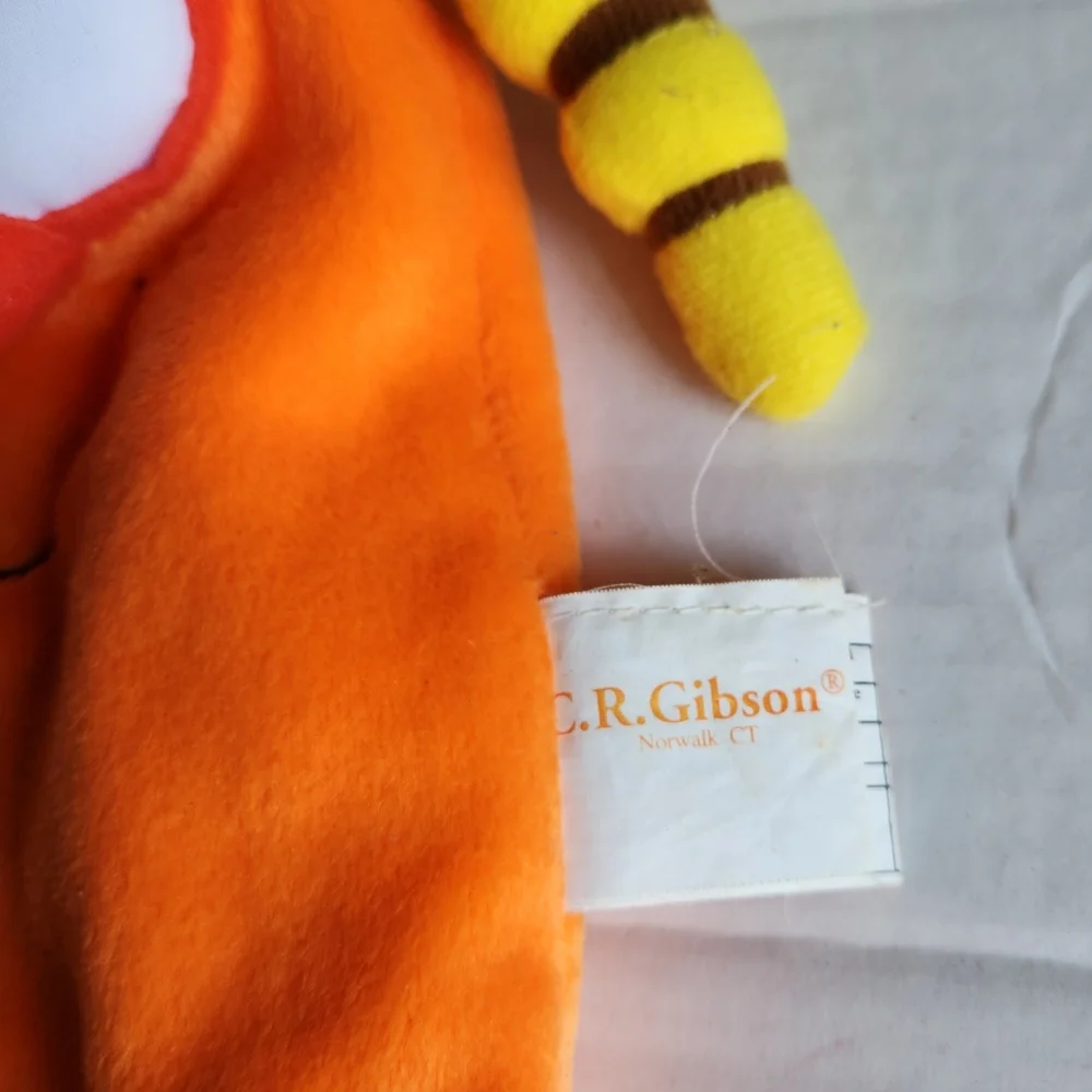 Big Idea Veggie Tales Laura the Carrot hand puppet Htf
